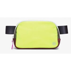 LULULEMON | everywhere belt bag neon multicolor